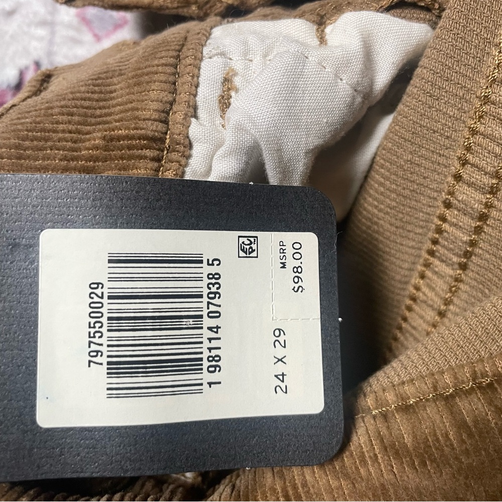 Levi's Ribcage Straight Ankle Corduroy Pants - Picture 5 of 5